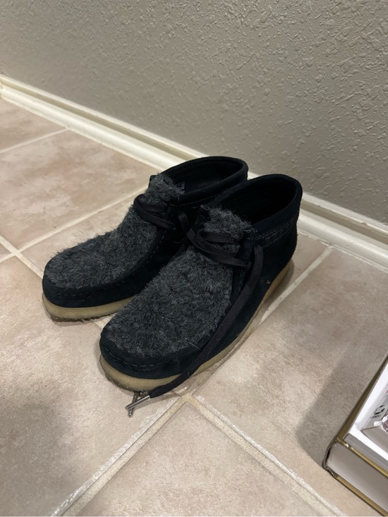 Clarks Shoes - Women’s Wool-Trim Clarks - Charcoal Gray